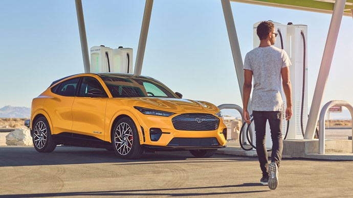 As Mustang Mach E 05