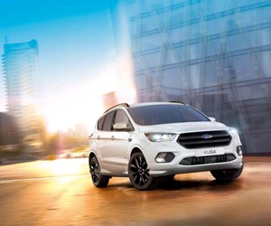 Ford Kuga St Line Bianca Milano Grattacieli