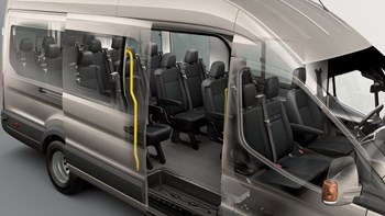 06 Ford Transit Minibus